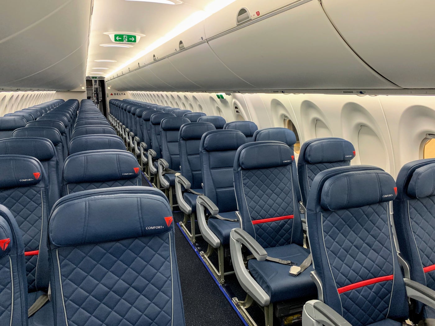 I Toured Deltas Brand New Airbus A220 — Heres What To Expect