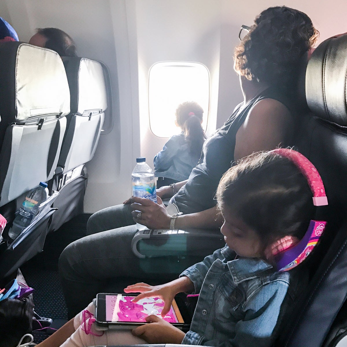 Where To Sit On A Plane With Two Small Kids - The Points Guy