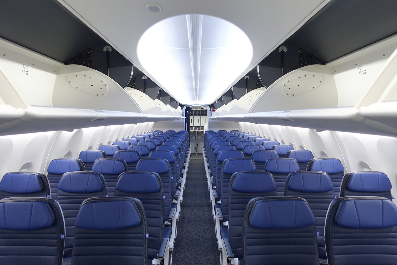 United 737 MAX Interior