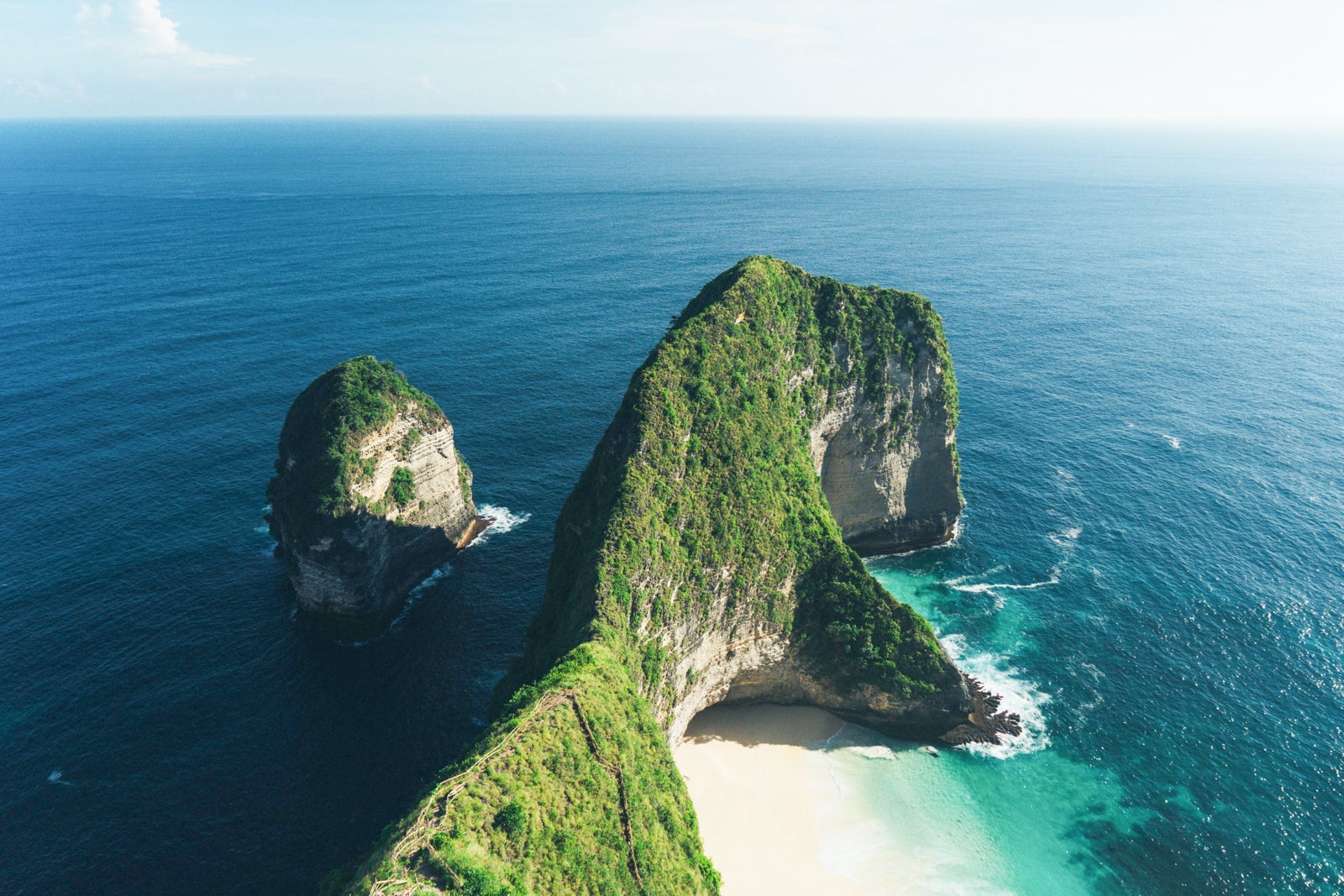 indonesia_feature_james-connolly-unsplash