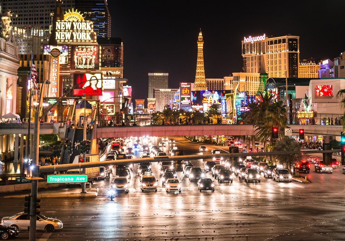 Las Vegas will implement flat rate taxi fares between the airport and