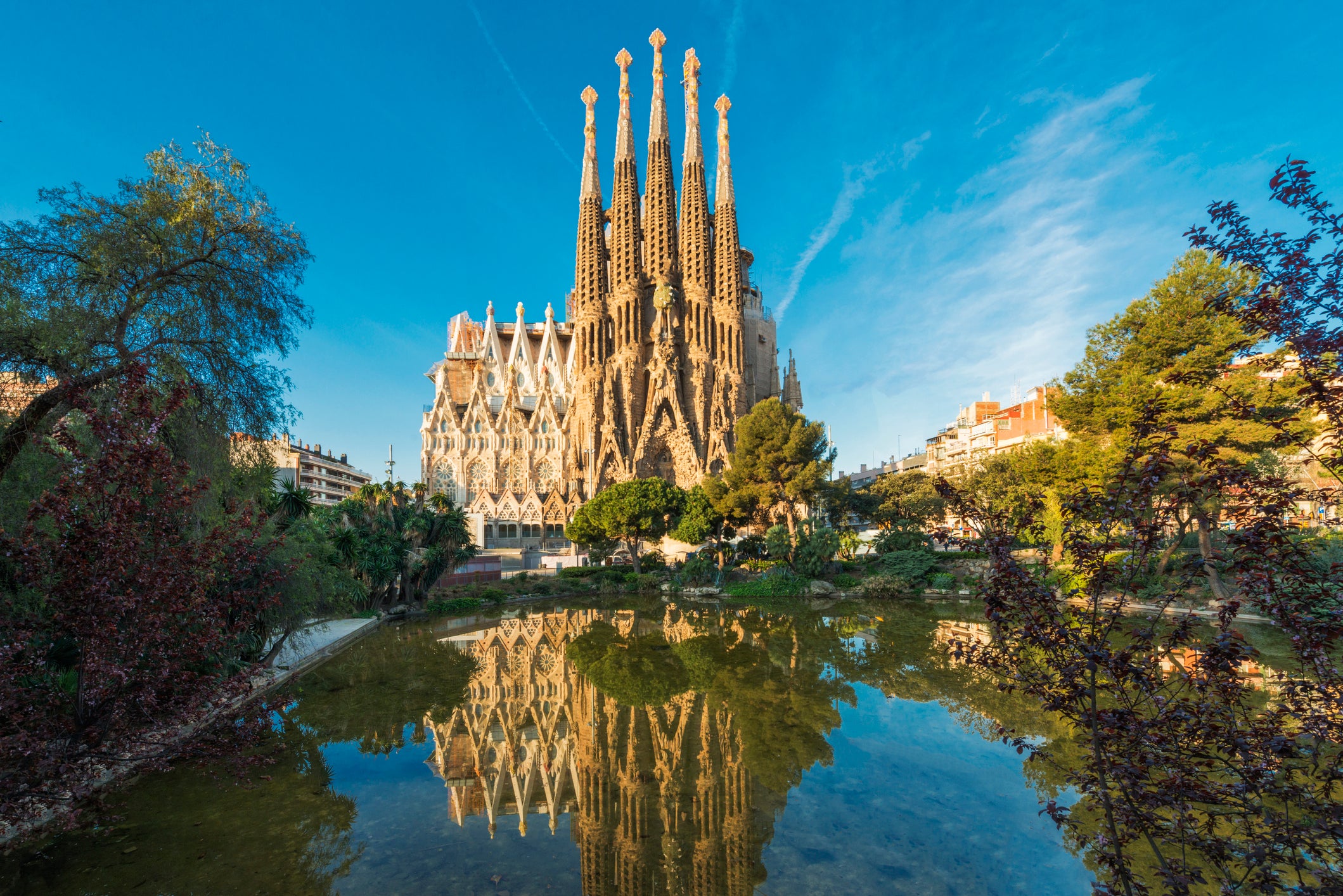 Sagrada Familia (Photo by Tanatat pongphibool ,thailand/Getty Images)