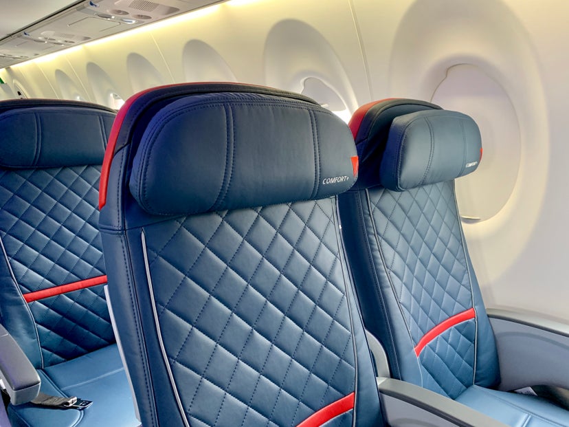 Review of Comfort+ on Delta's Airbus A220, New York to Dallas - The ...