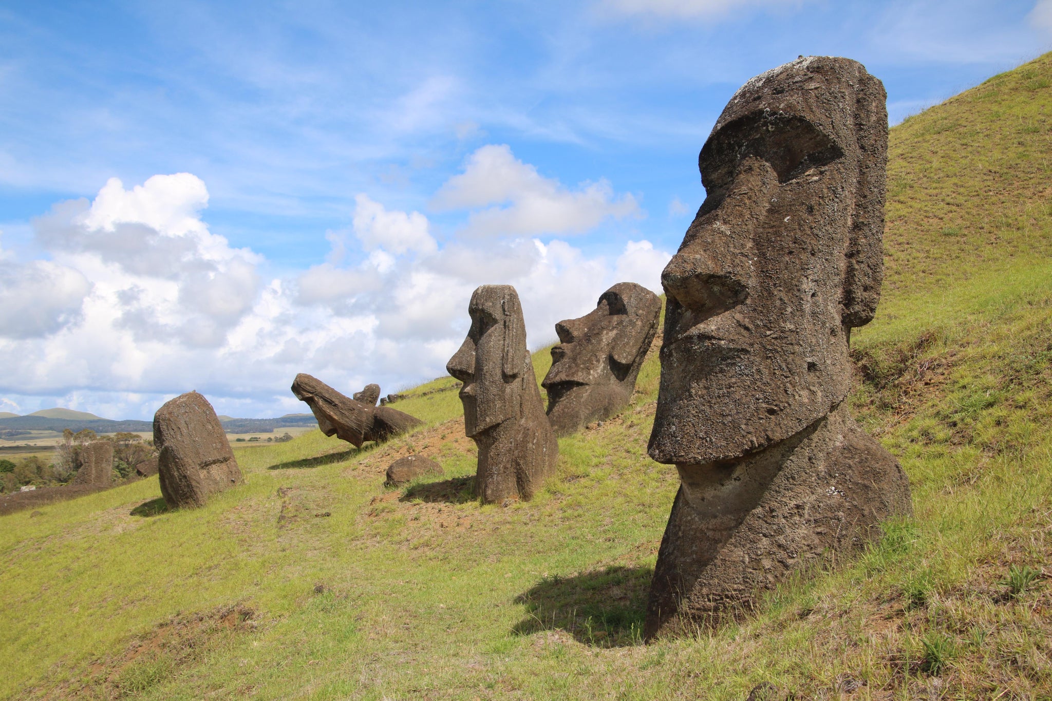 Video Visting Easter Island on points The Points Guy