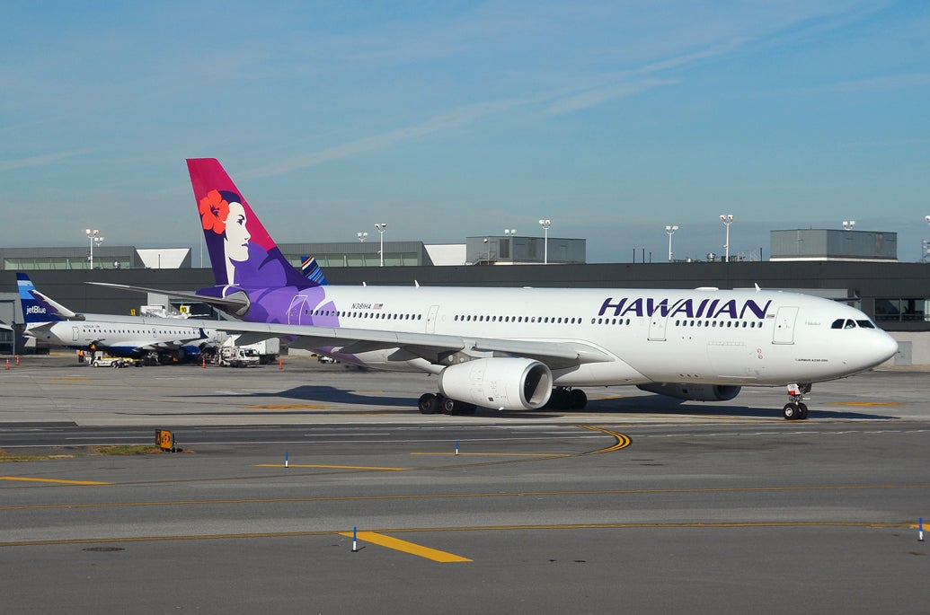 Hawaiian A330-200 at JFK