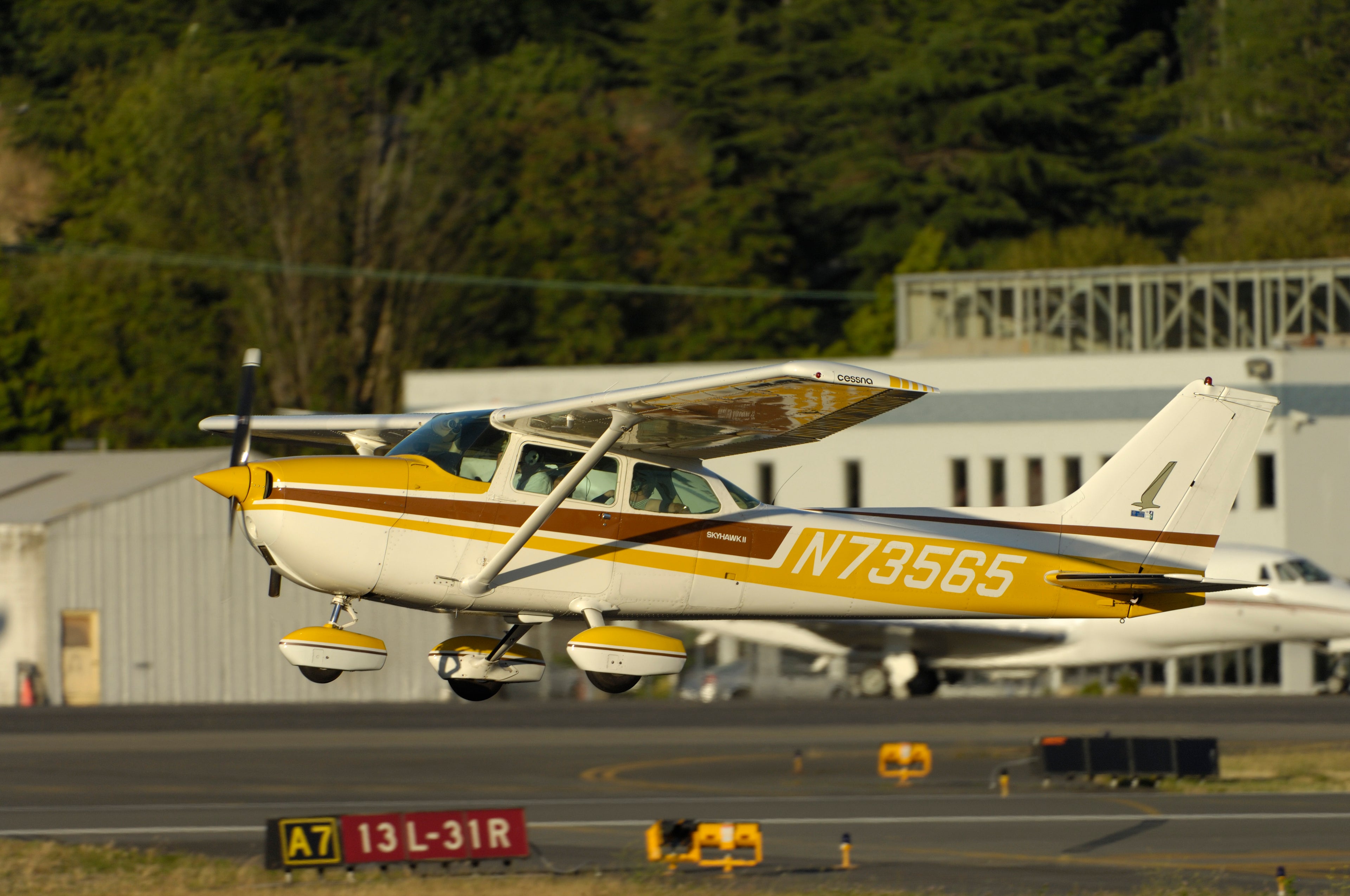 a Cessna 172M Skyhawk taking-off