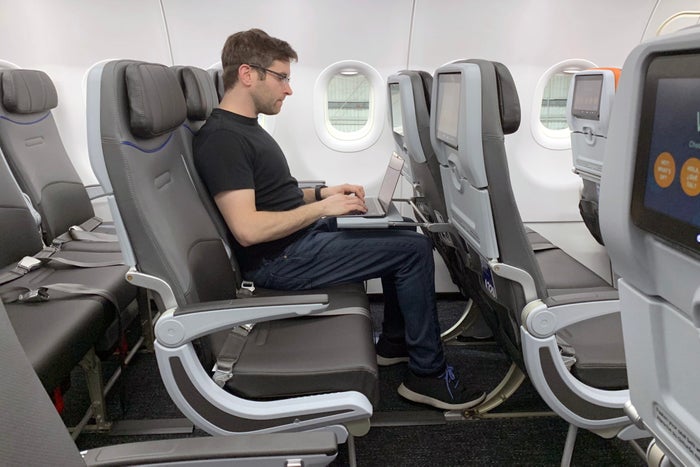 Where to Sit When Flying JetBlue's Retrofitted Airbus A320