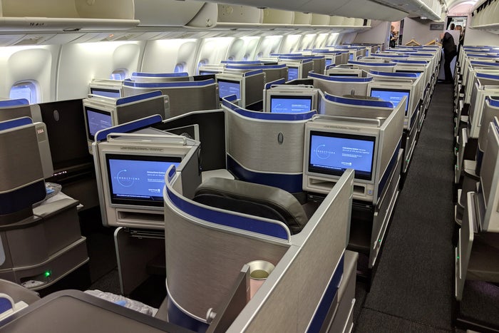 Pods, lie-flat seats and recliners: A look at premium transcon service ...