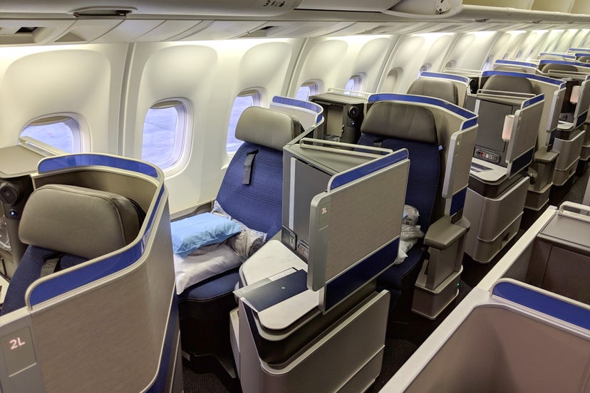 Pods, lie-flat seats and recliners: A look at premium transcon service ...