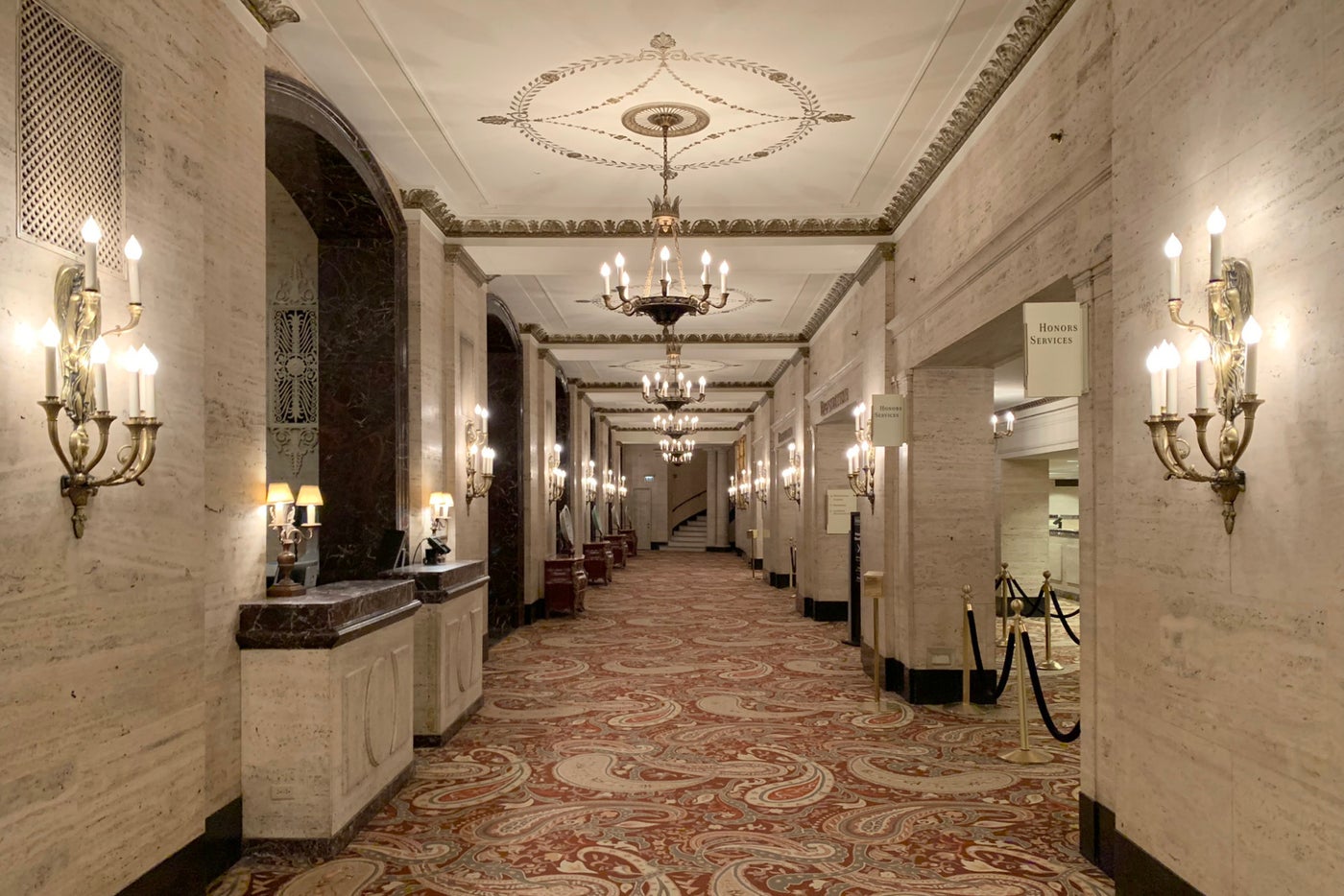 A Review of The Palmer House Hotel in Chicago