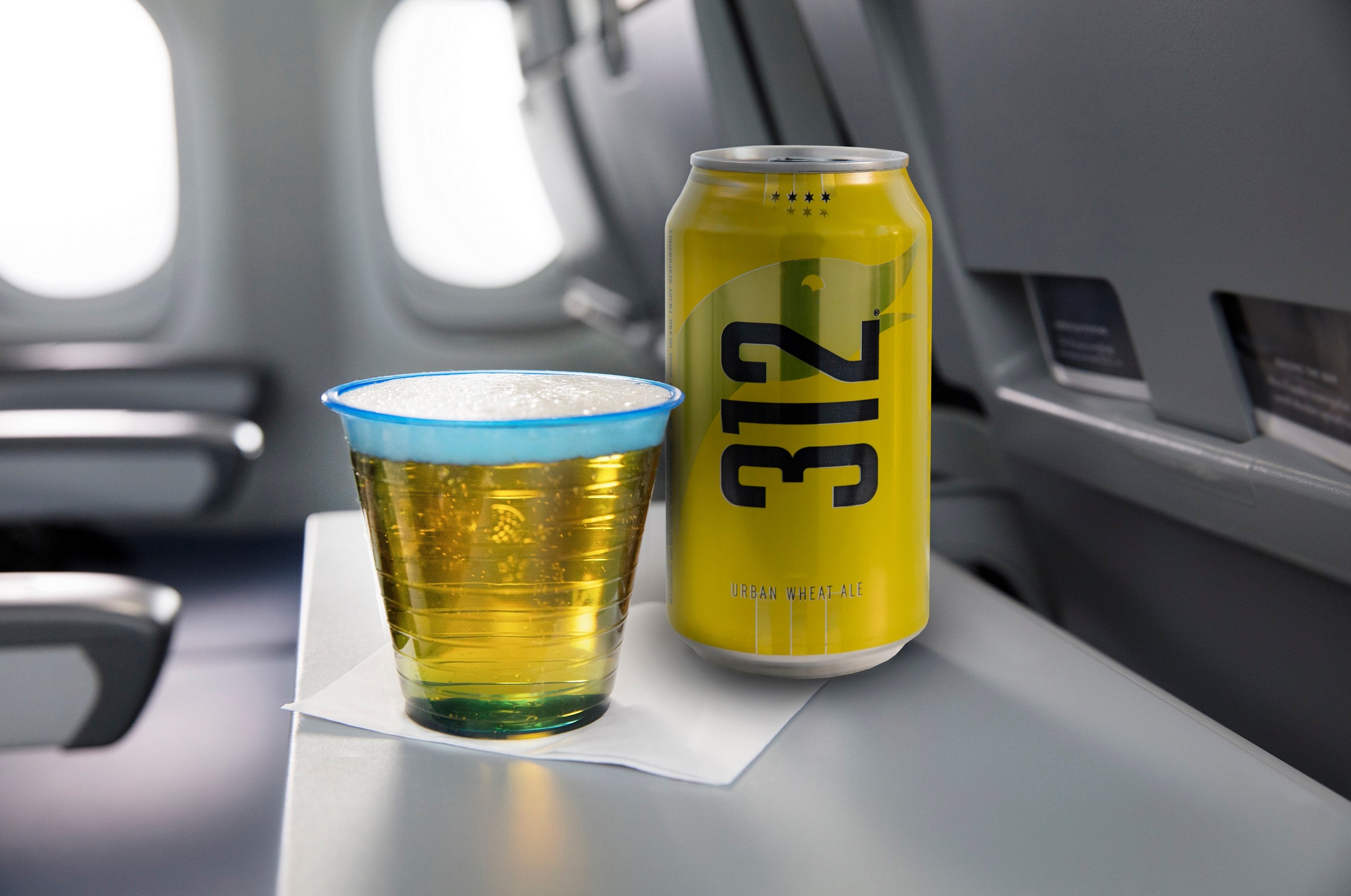 United Will Be Giving Out Free Goose Island Beer On Select Flights