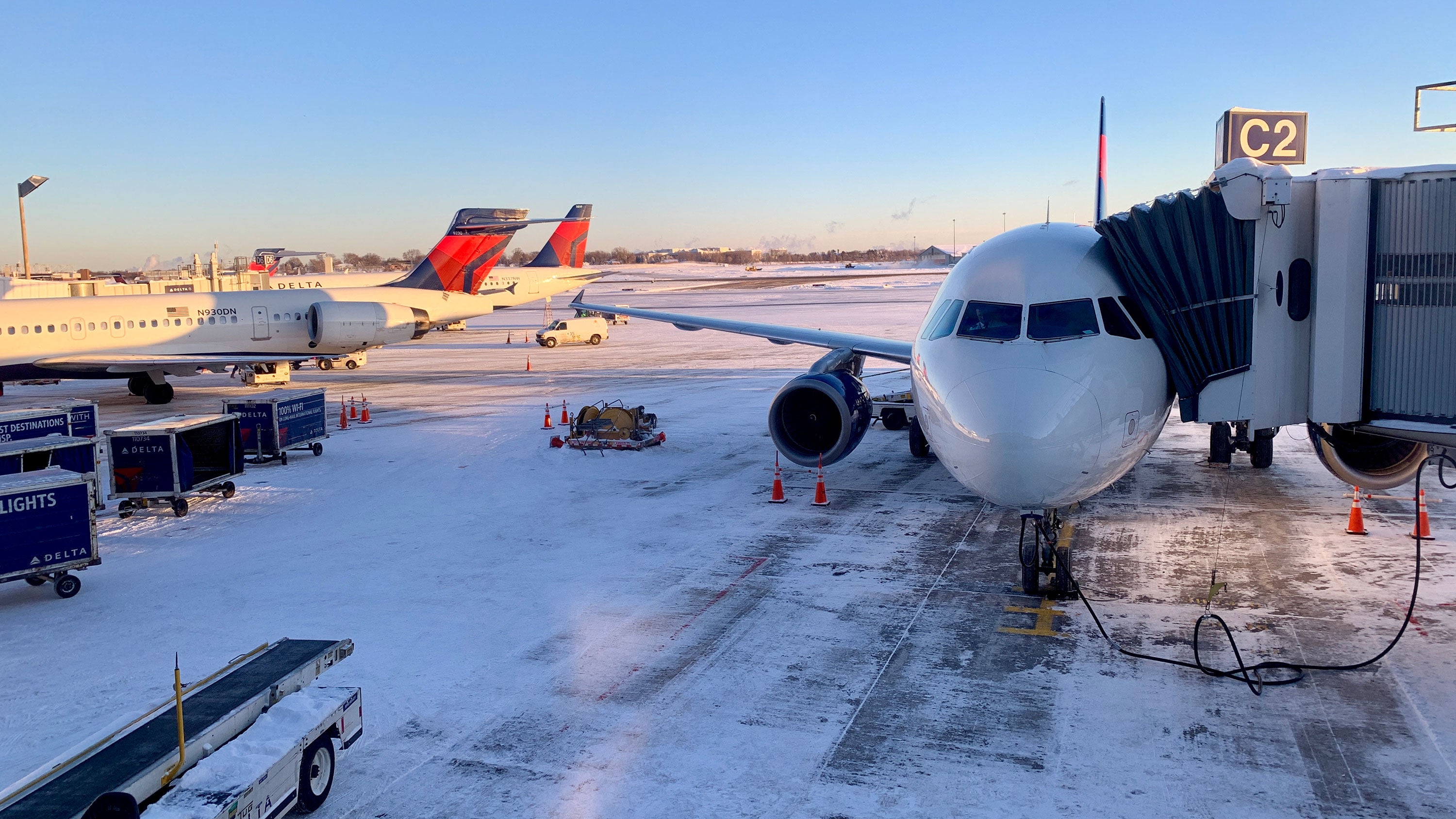 Delta finds itself in the midst of holiday chaos again, with hundreds of flight cancellations