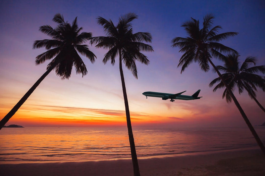 round trip flights to hawaii