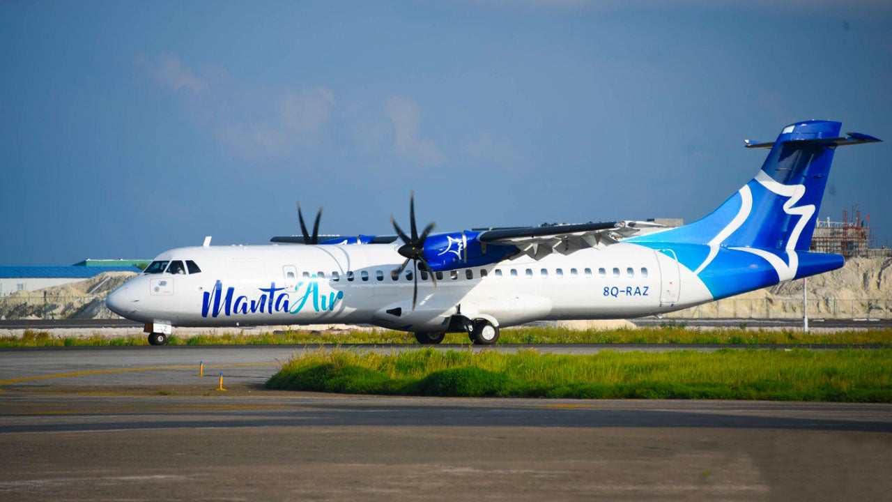 manta-air-maldives-airline-atr