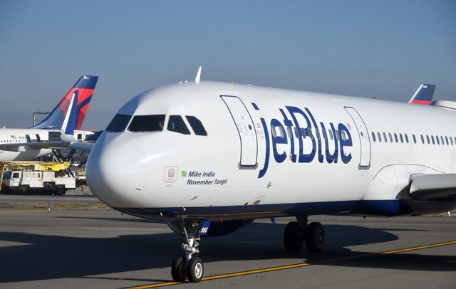 JetBlue says it's being 'locked out' of London's airports, urges UK ...