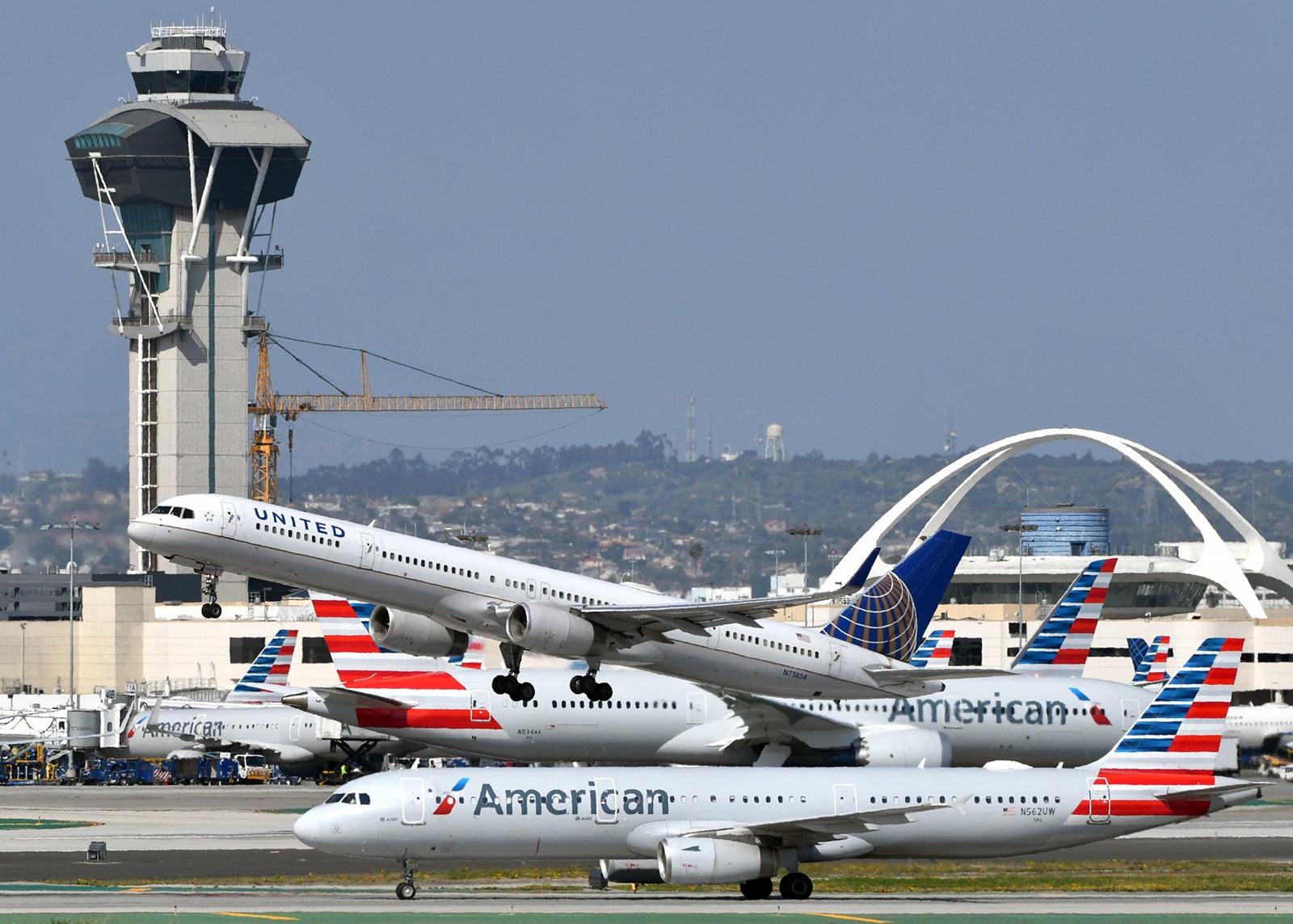 American and United at LAX