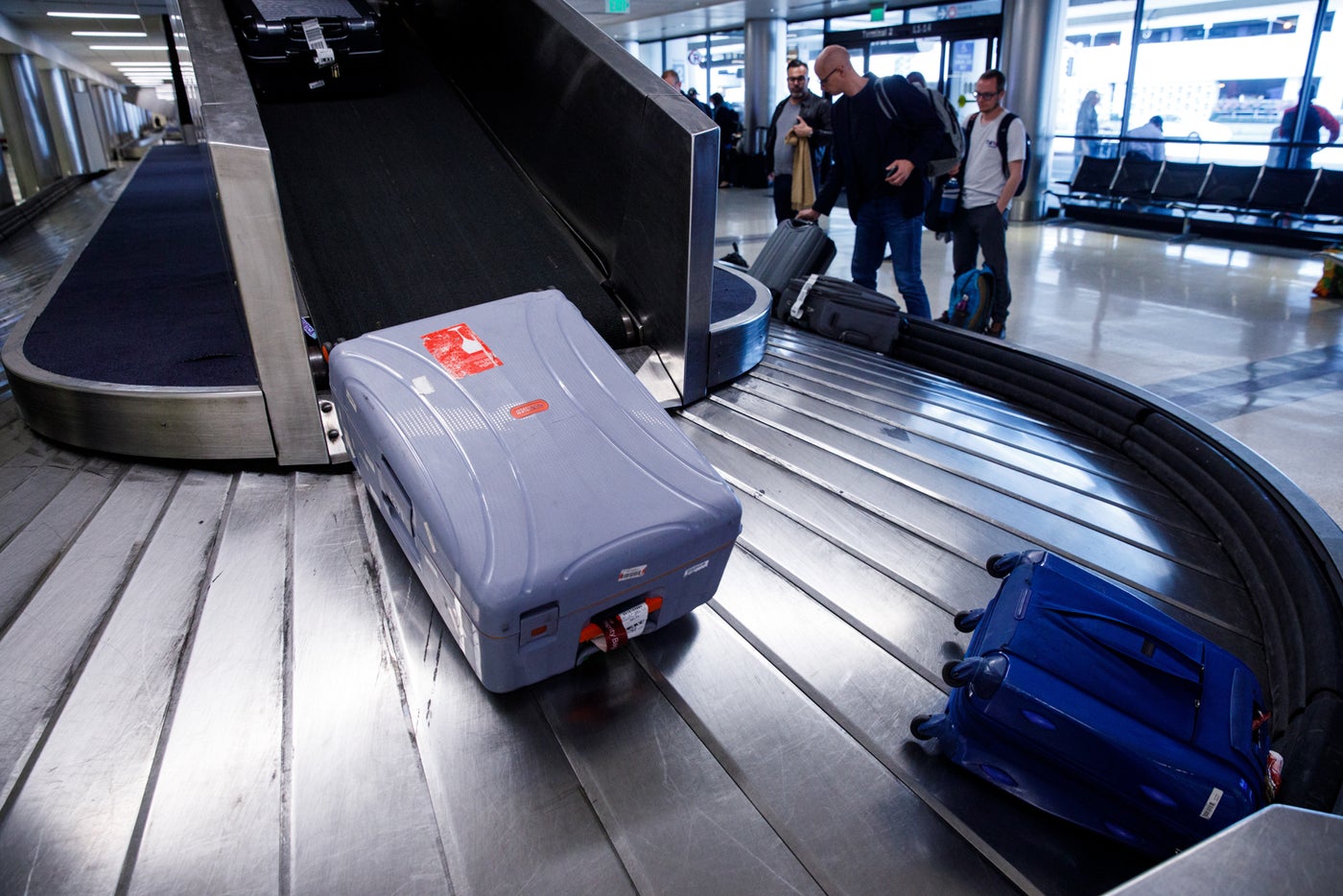 checked baggage cost united