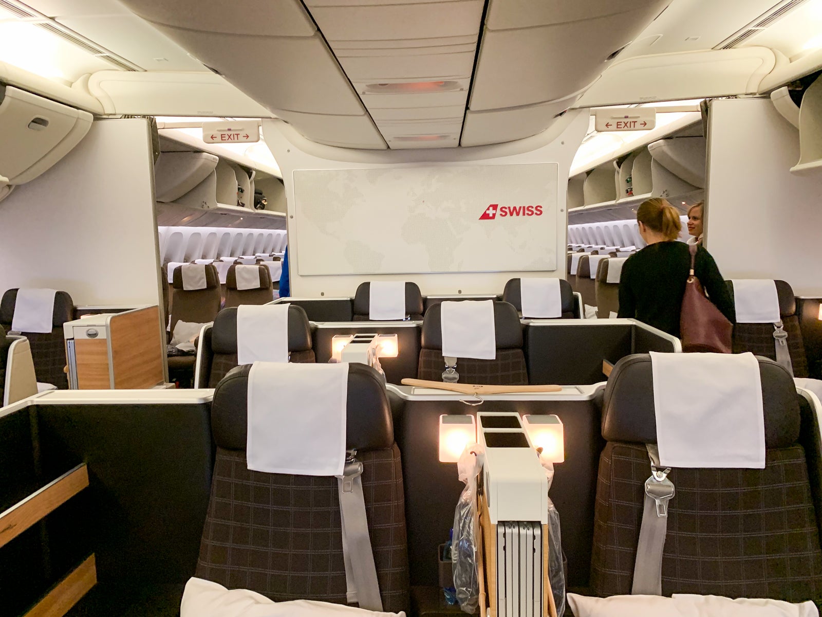 Бизнес класс иванов. Turkish Airlines Boeing 777-300er Business class. Star Alliance бизнес класс. Гранд Аллианс бизнес. Batik Air’s Business class.