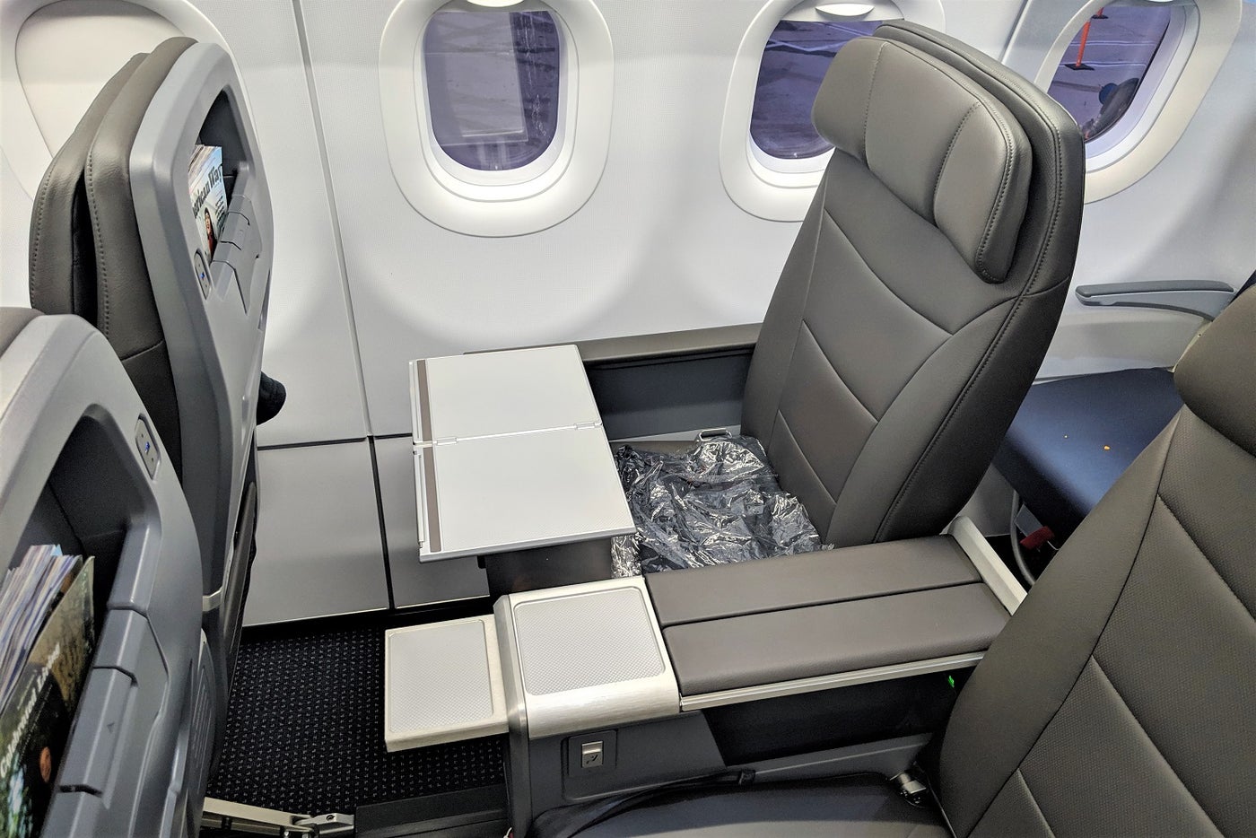 Review American Airlines A321neo First Class OrlandoPhoenix