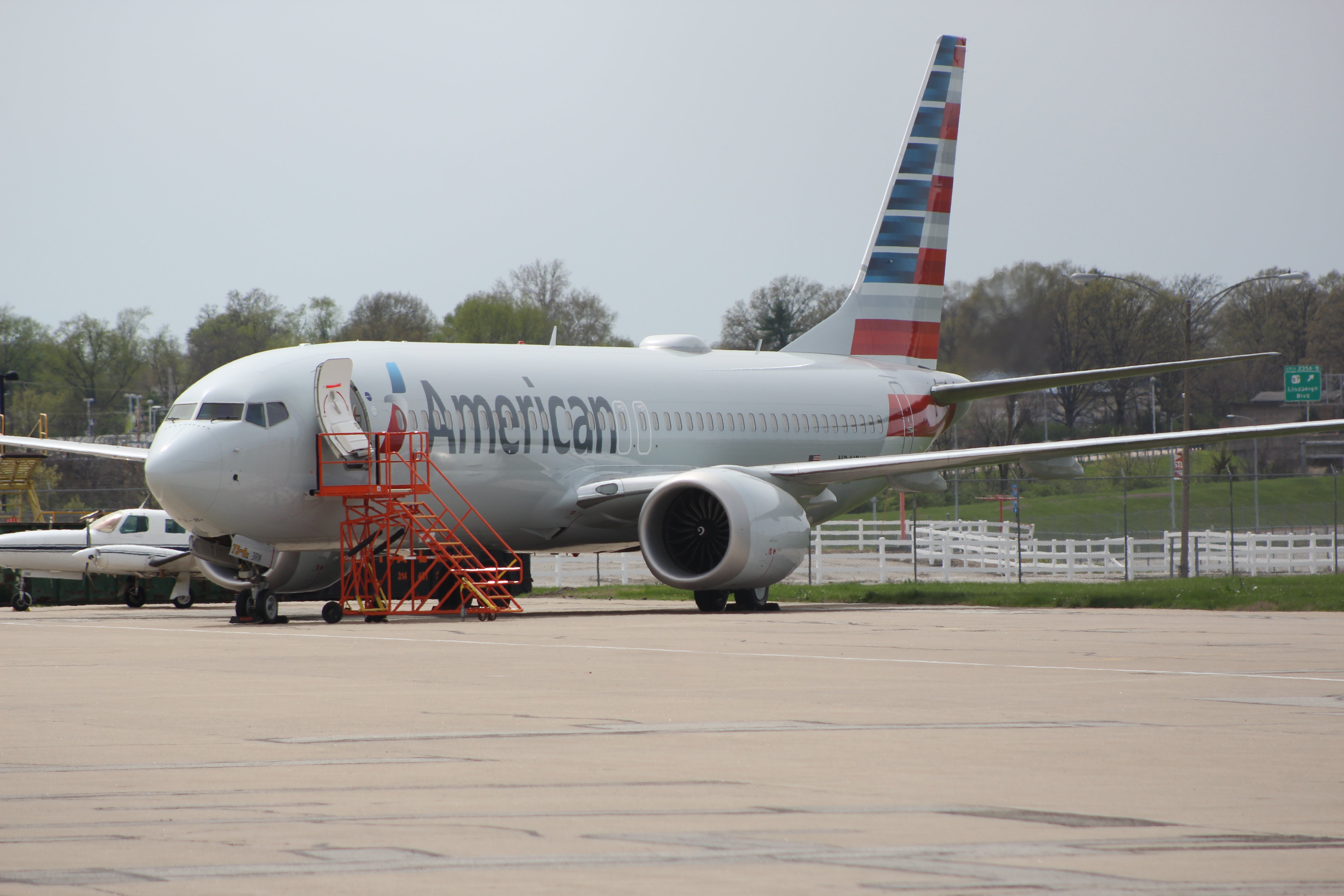 american-airlines-extends-boeing-737-max-cancellations-through-december