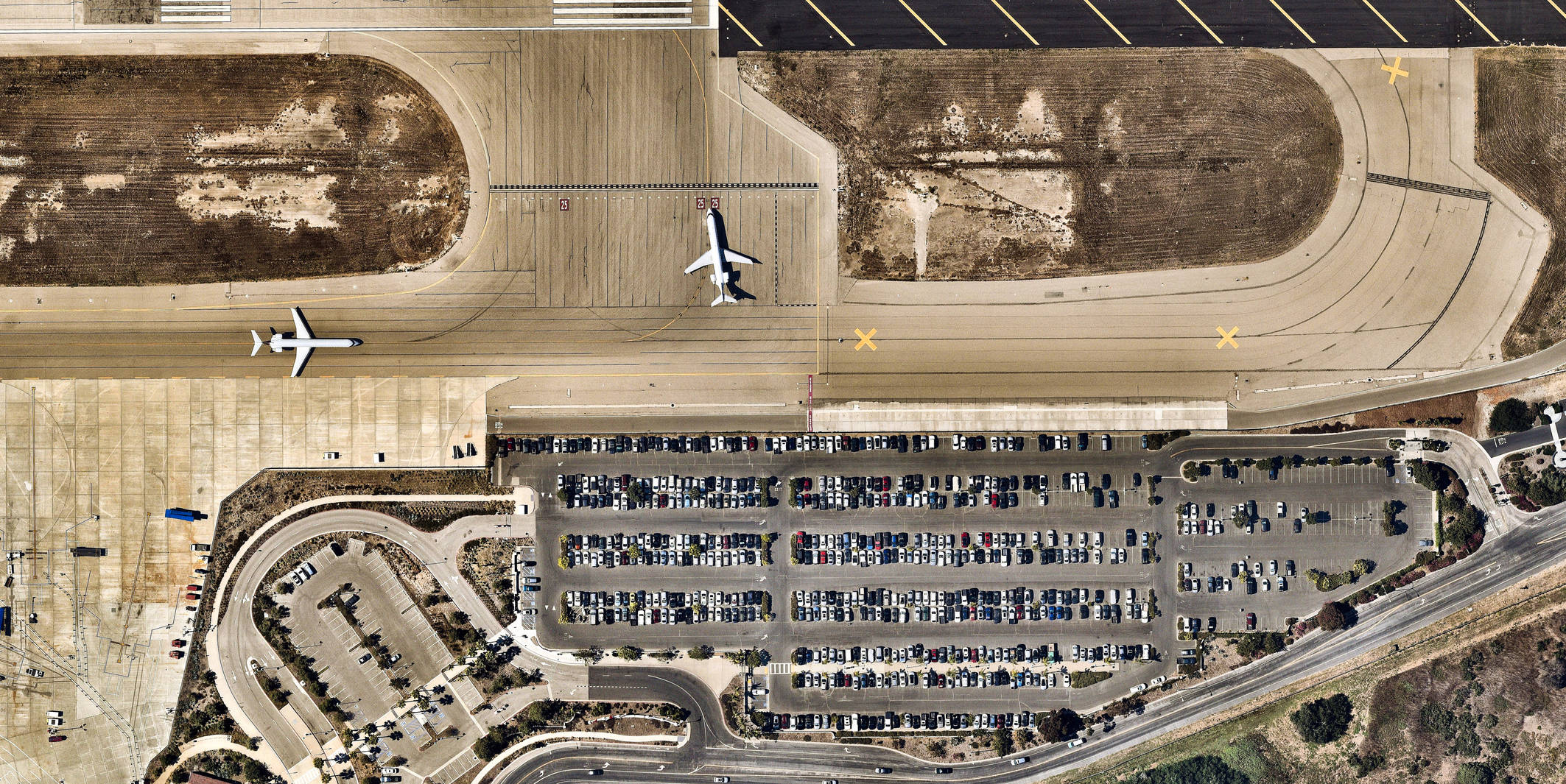 Aerial view, California, carpark, City, Cityscape, geometry shapes, Los Angeles, Outdoors, Overhead View, Photography, road, Santa Barbara, USA, aircraft, airport, runway, airplanes