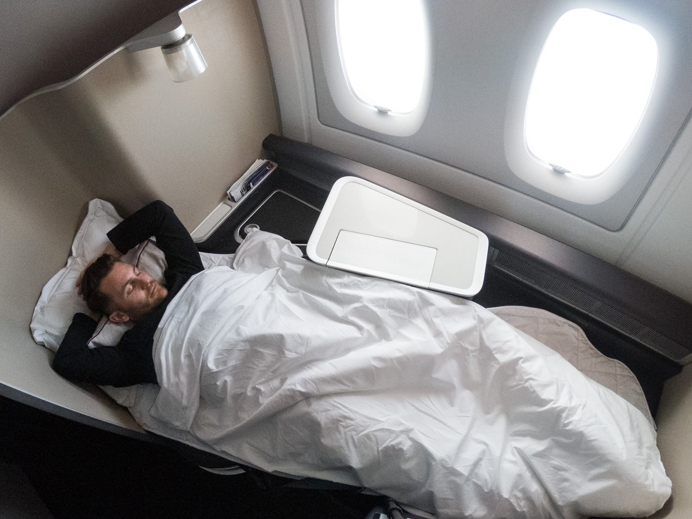 Review British Airways First Class on the A380 LHRORD
