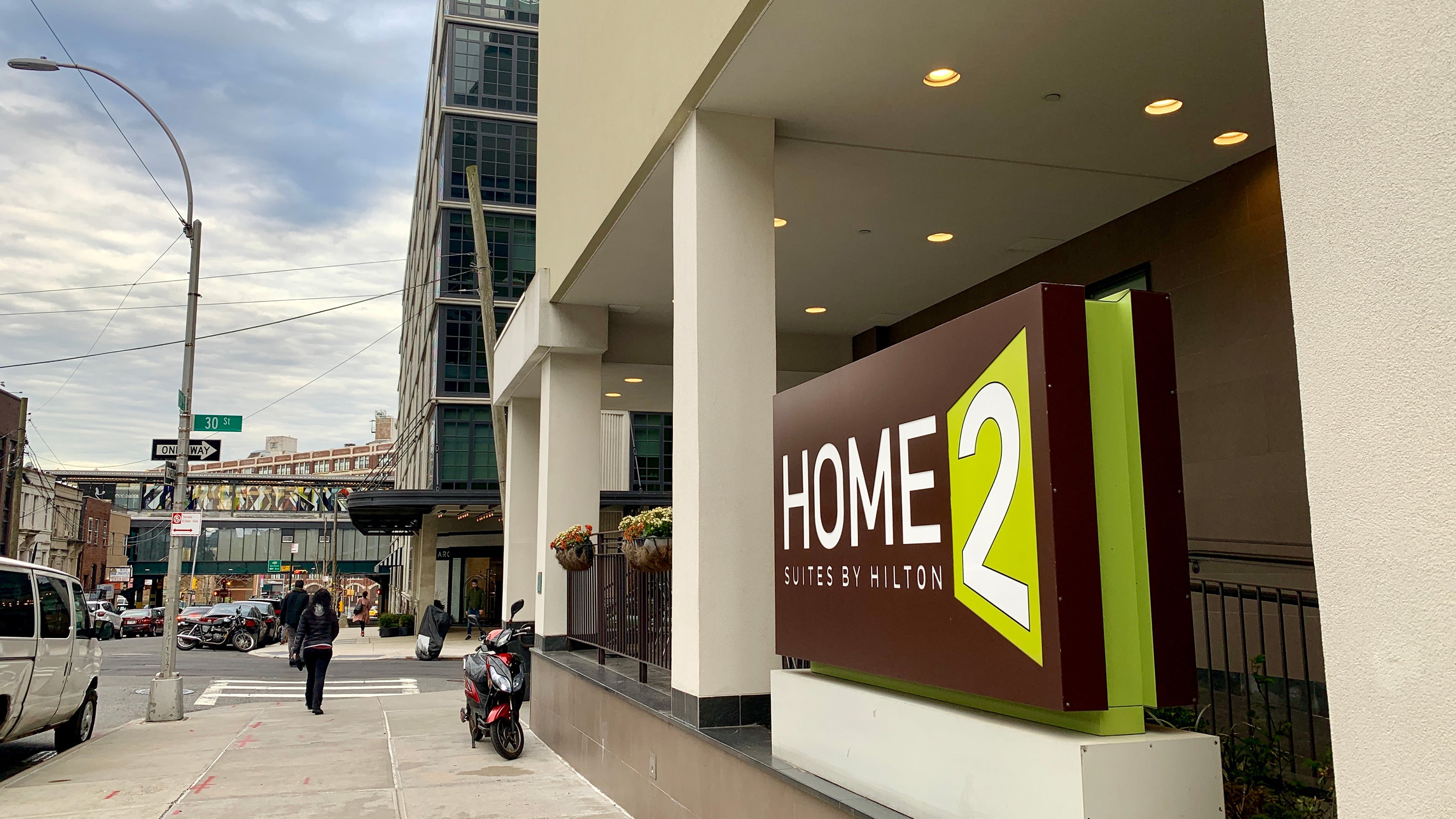home2-suites-hilton-long-island-city-nyc-new-york-sign-exterior
