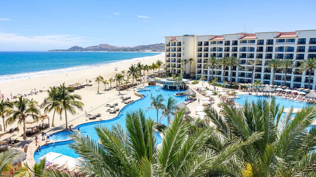 This card bonus gets you 5 nights at an all-inclusive resort in Mexico ...