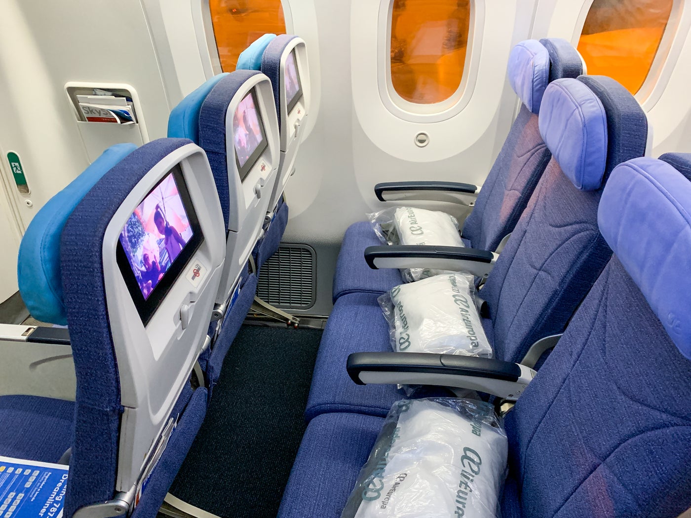 Review Air Europa 787 8 Economy Review Air Europa 787 8 Economy