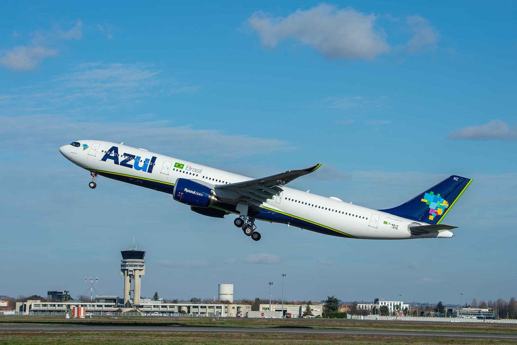 A330-900 MSN1876 Azul taking off