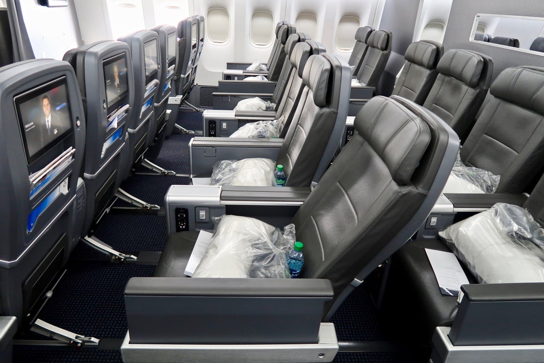 Review: American Airlines 777-200ER Premium Economy JFK-LHR - The ...