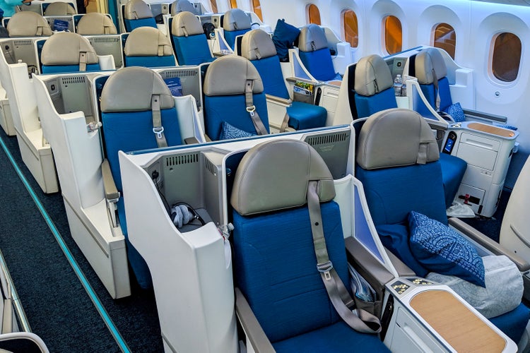 Air Tahiti Nui 787-9 Business Class — Los Angeles to Papeete - The ...