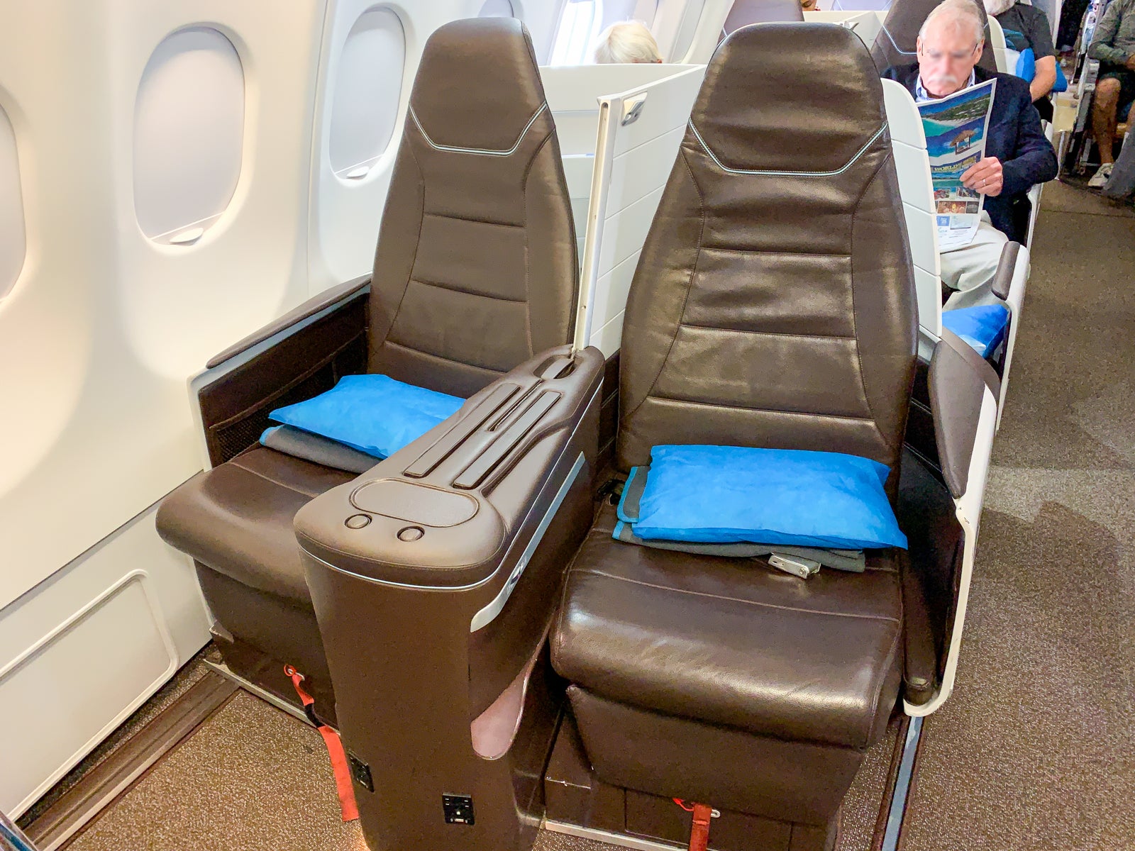 first class plane seats