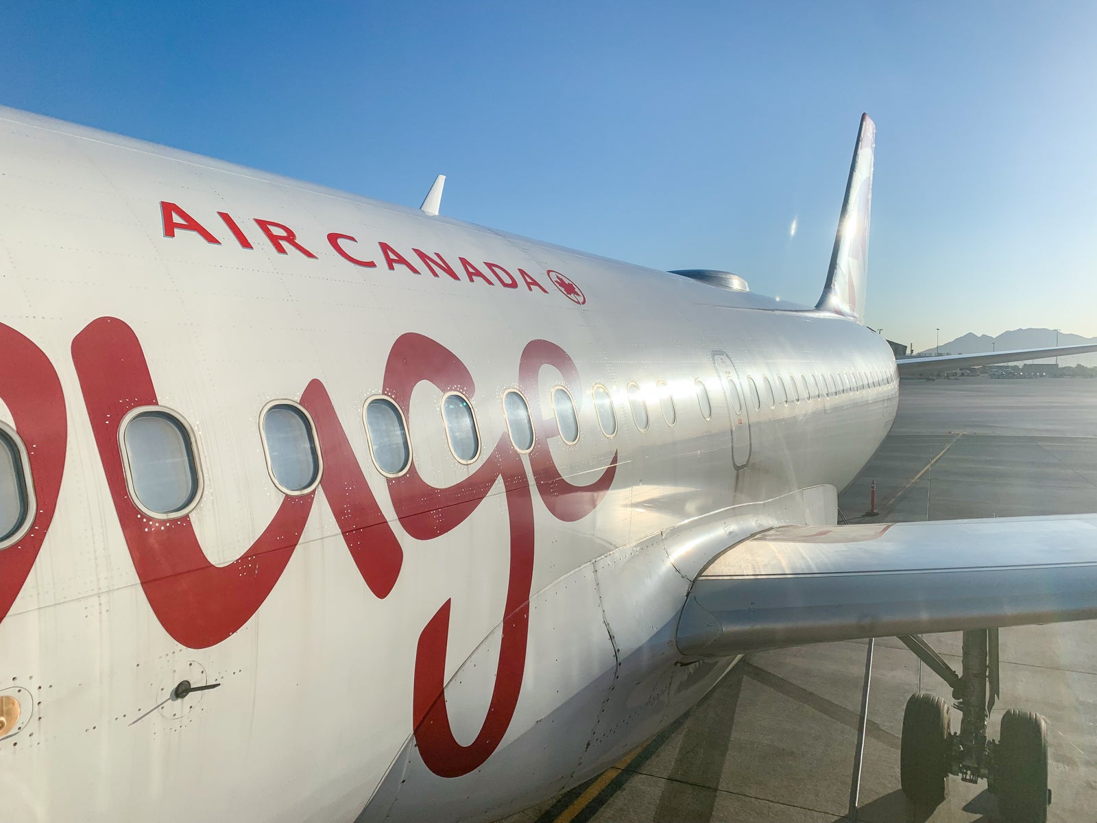 Air Canada_Rouge A319_ Economy_LAS-YVR