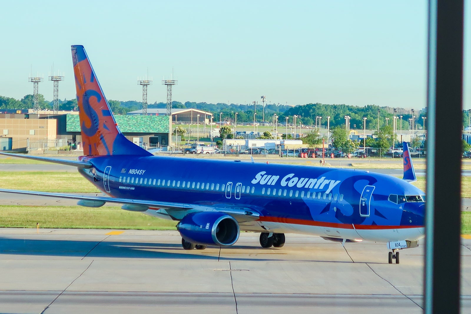Sun Country Airlines Review