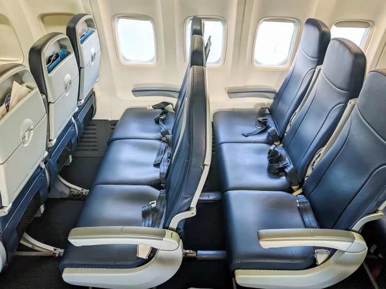 Review Sun Country 737800 From MinneapolisNewark The Points Guy