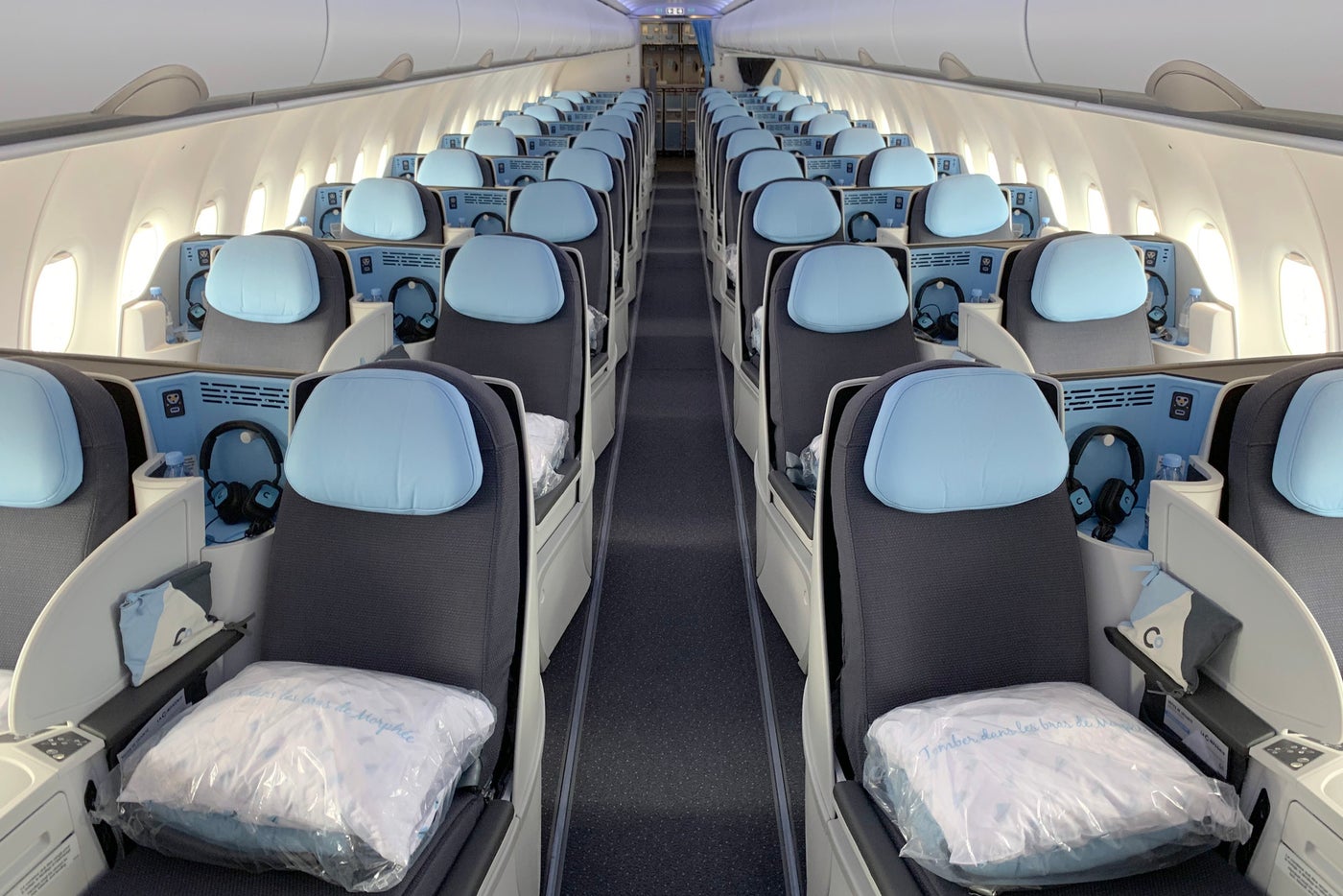 Review La Compagnie's Airbus A321LR From Paris to Newark