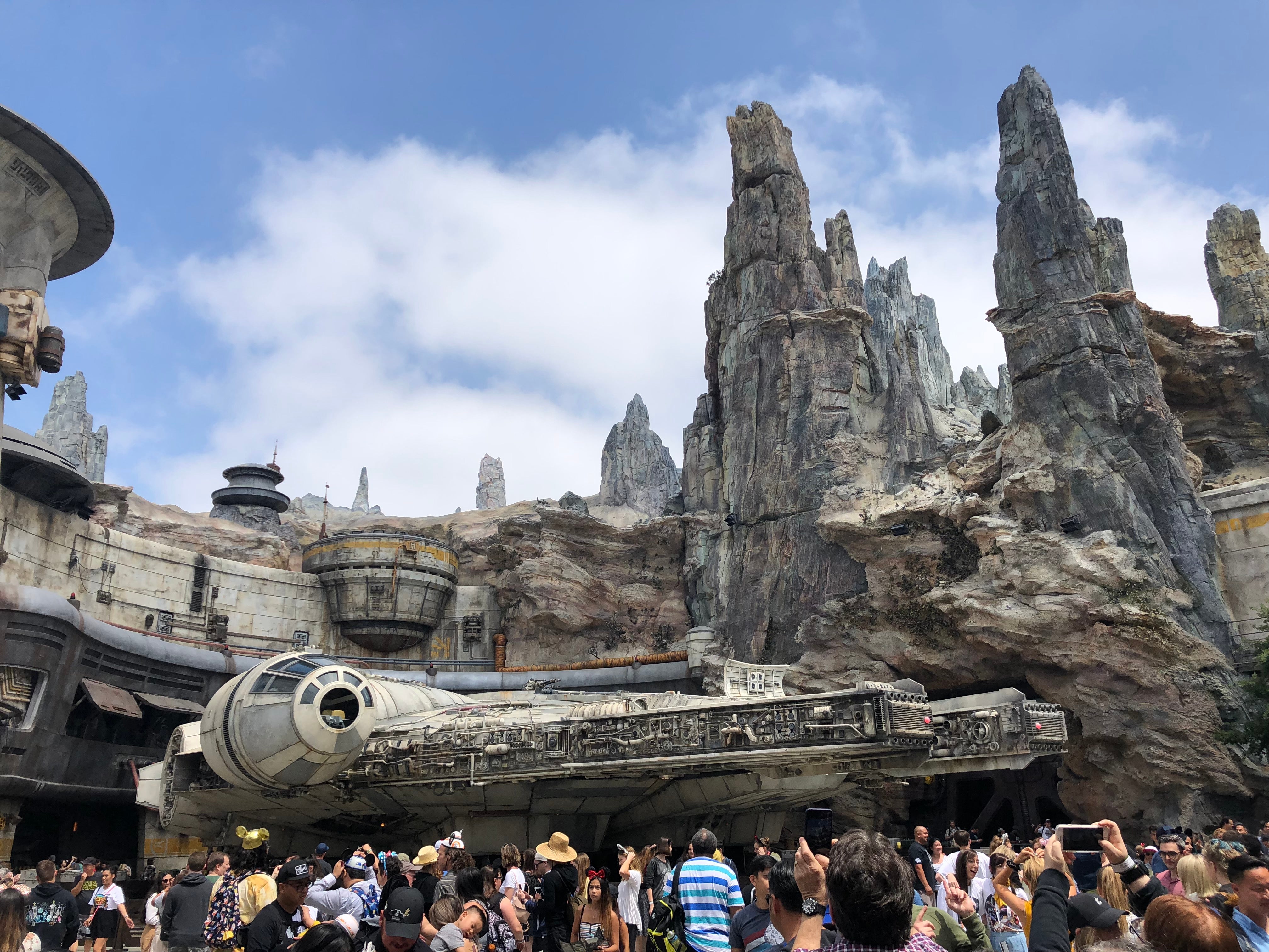 Star Wars Galaxy S Edge Is Now Open At Disneyland Resort FWOD Star Wars Galaxy S Edge Is Now Open At Disneyland Resort FWOD