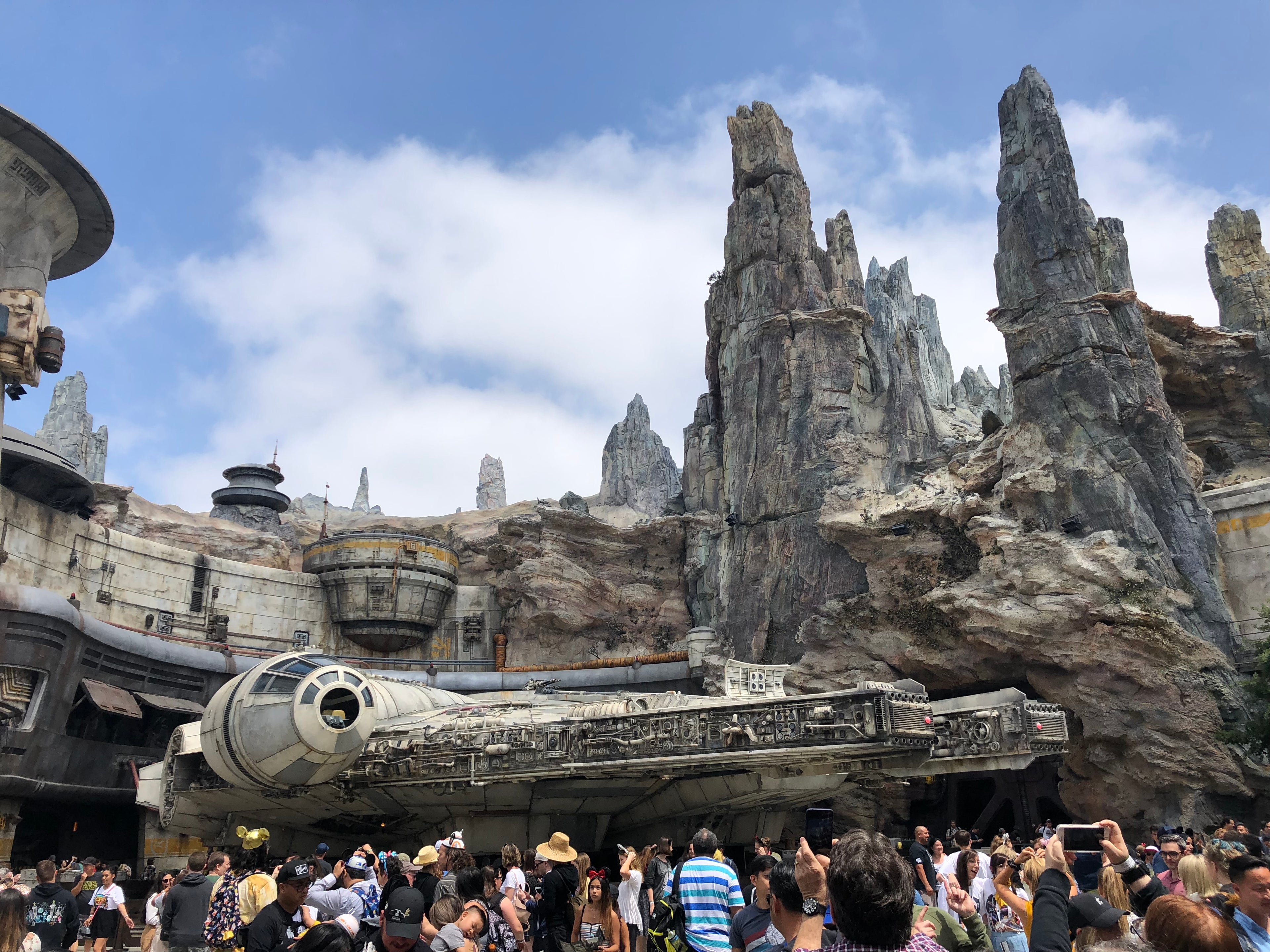 The essential guide to Star Wars: Galaxy’s Edge in Disneyland - The 