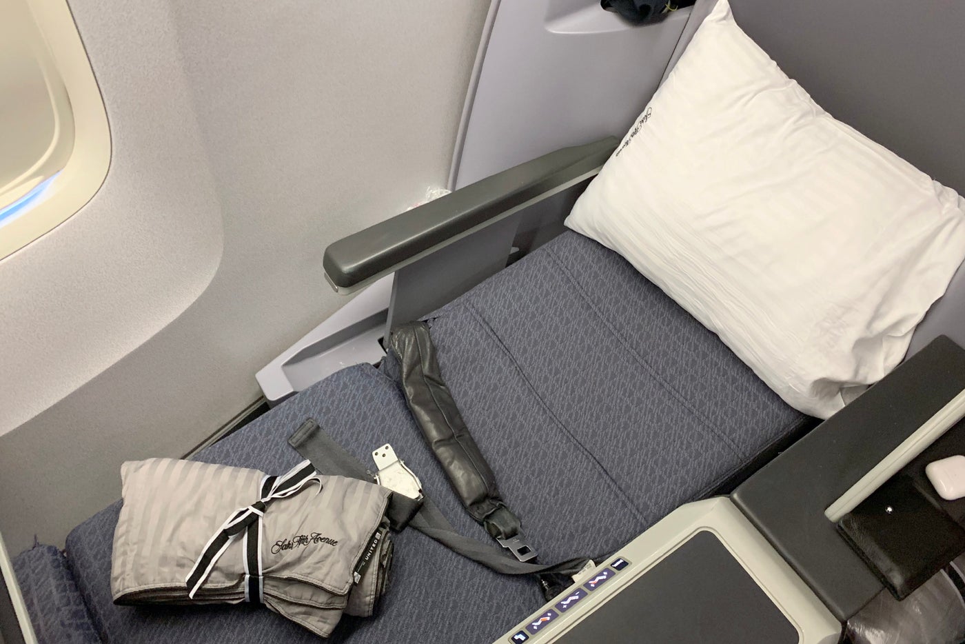 Review: United's 767-400 in First Class, Honolulu to Newark