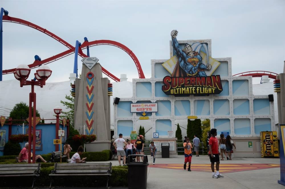 Six Flags to pilot 's Just Walk Out technology in June