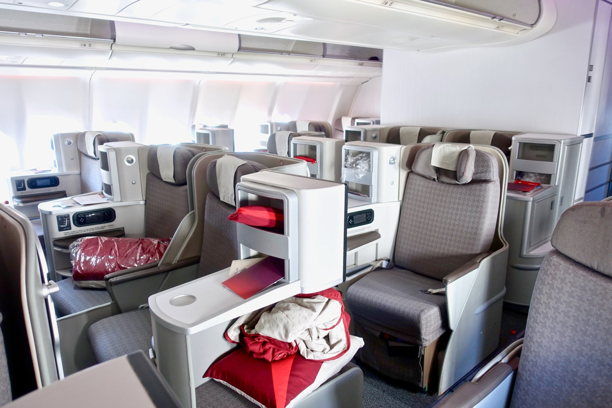 Deal alert: Fly to Spain in enterprise class beginning at 34,000 Avios every approach