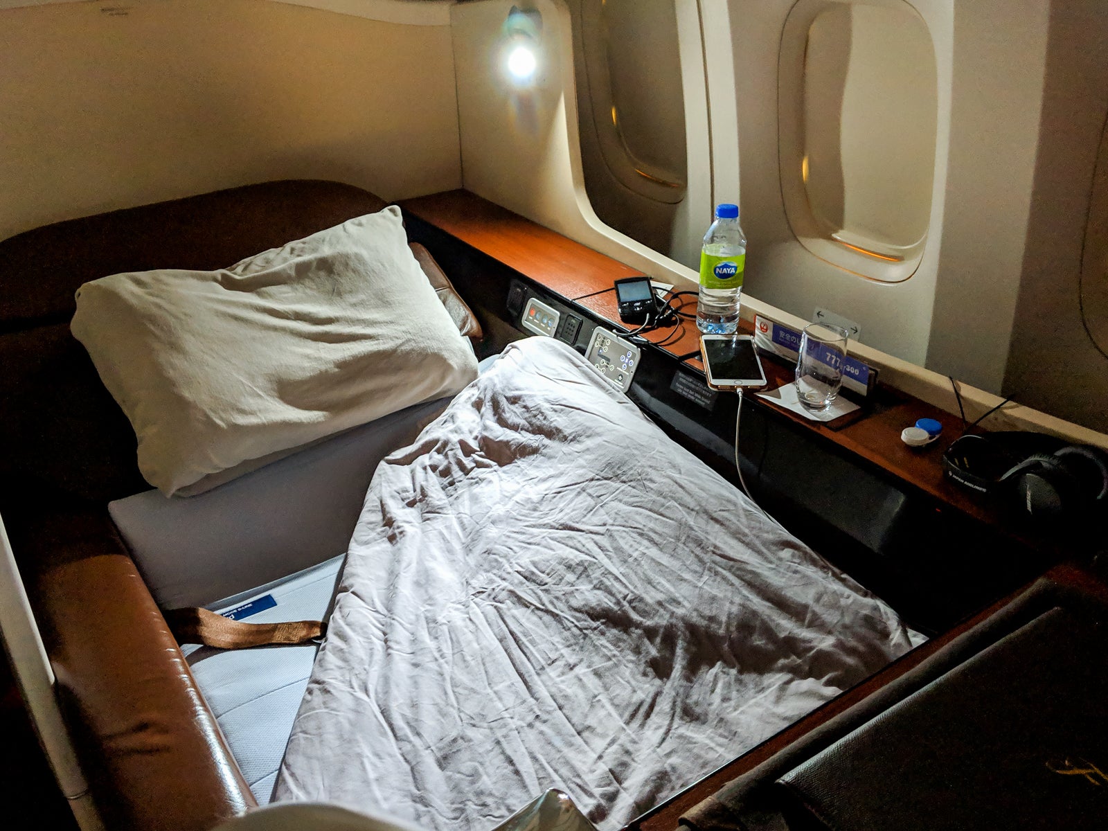 Japan Airlines First Class, 777-300ER New York to Tokyo