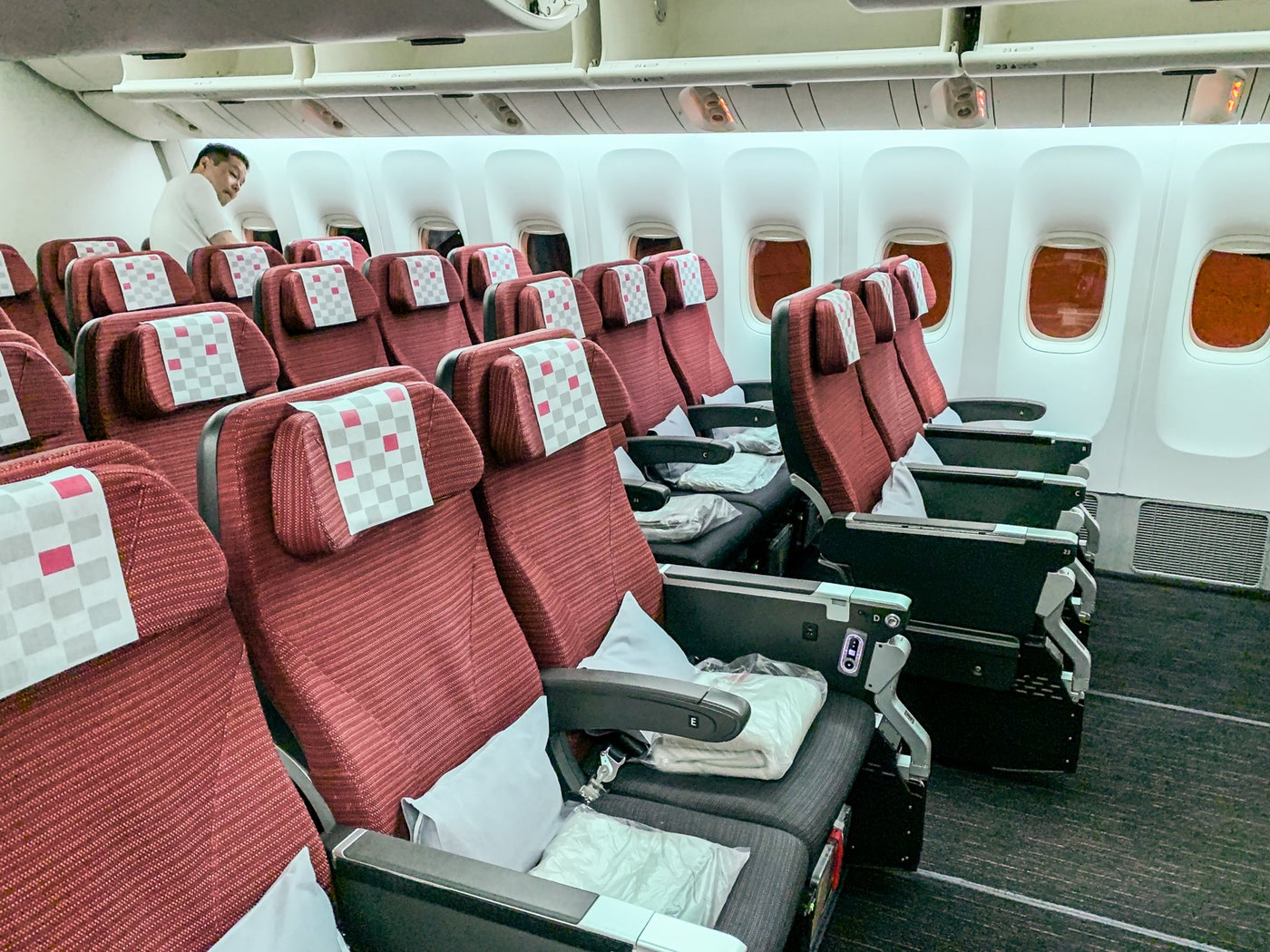 About as Good as Economy Gets A Review of Japan Airlines Economy on the Boeing 777 The Points Guy