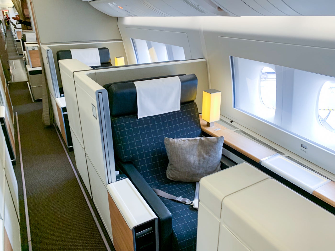 Review Swiss First Class On The Boeing 777 300er 0299