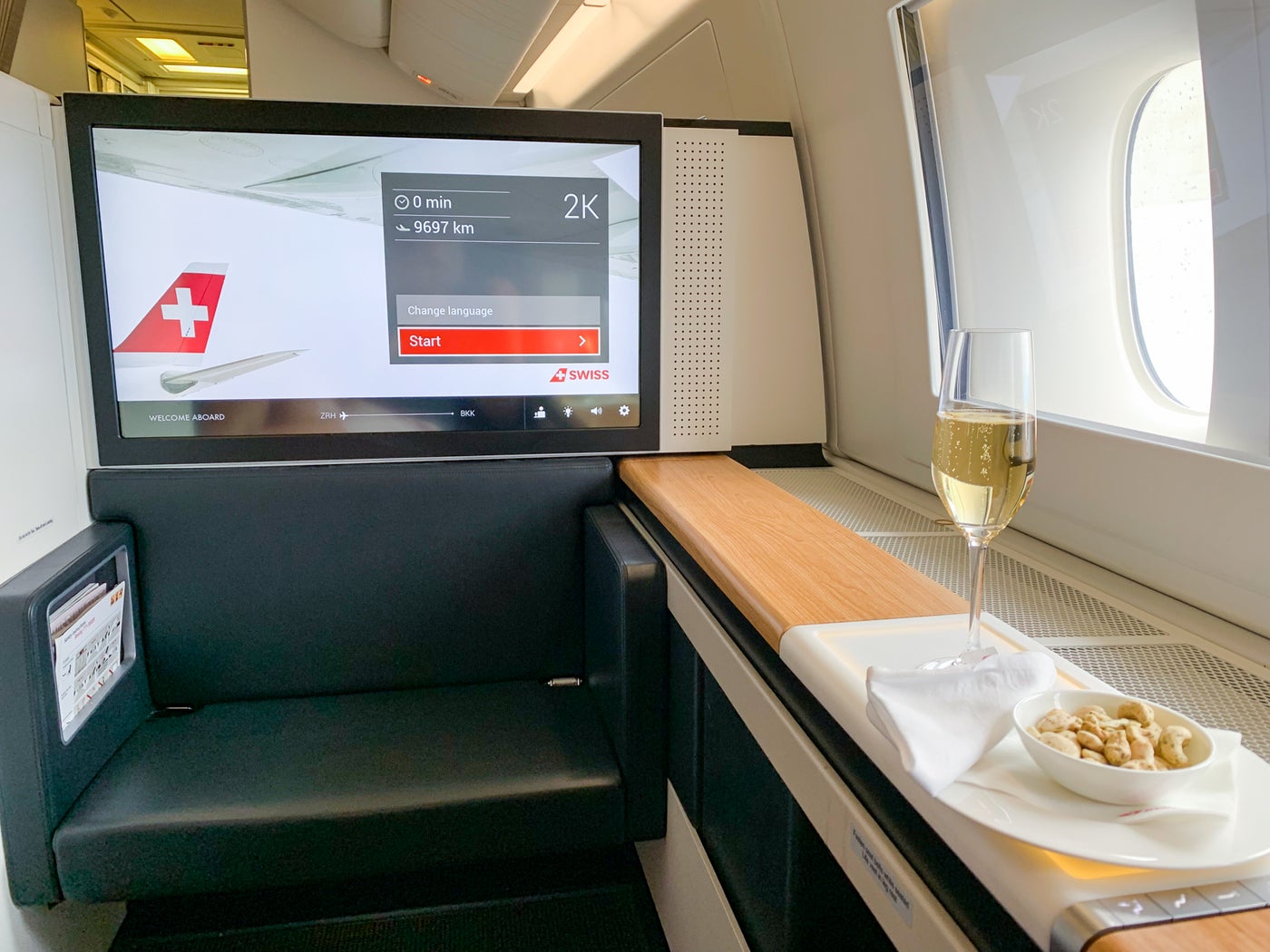 Review Swiss First Class On The Boeing 777 300er