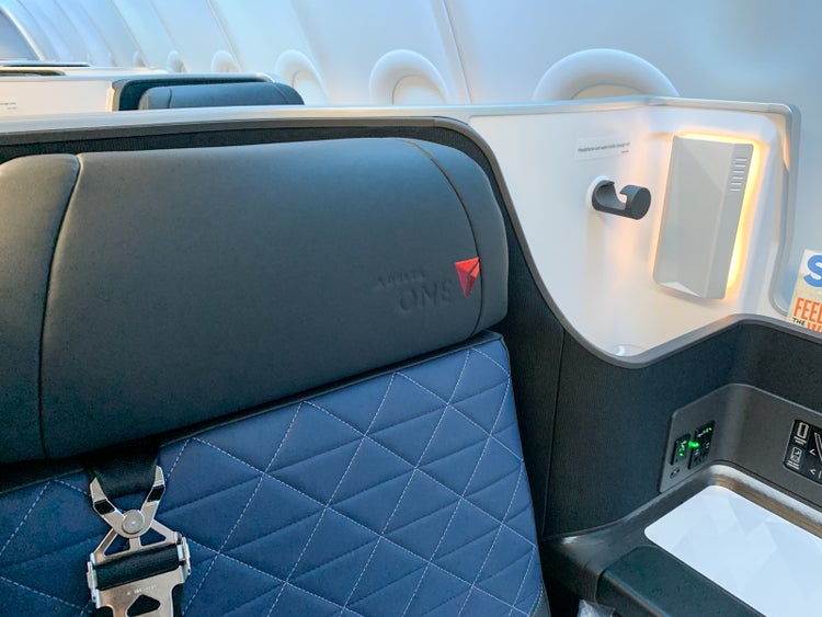 Review: Delta One Suites on the Brand-New Airbus A330-900neo - The ...