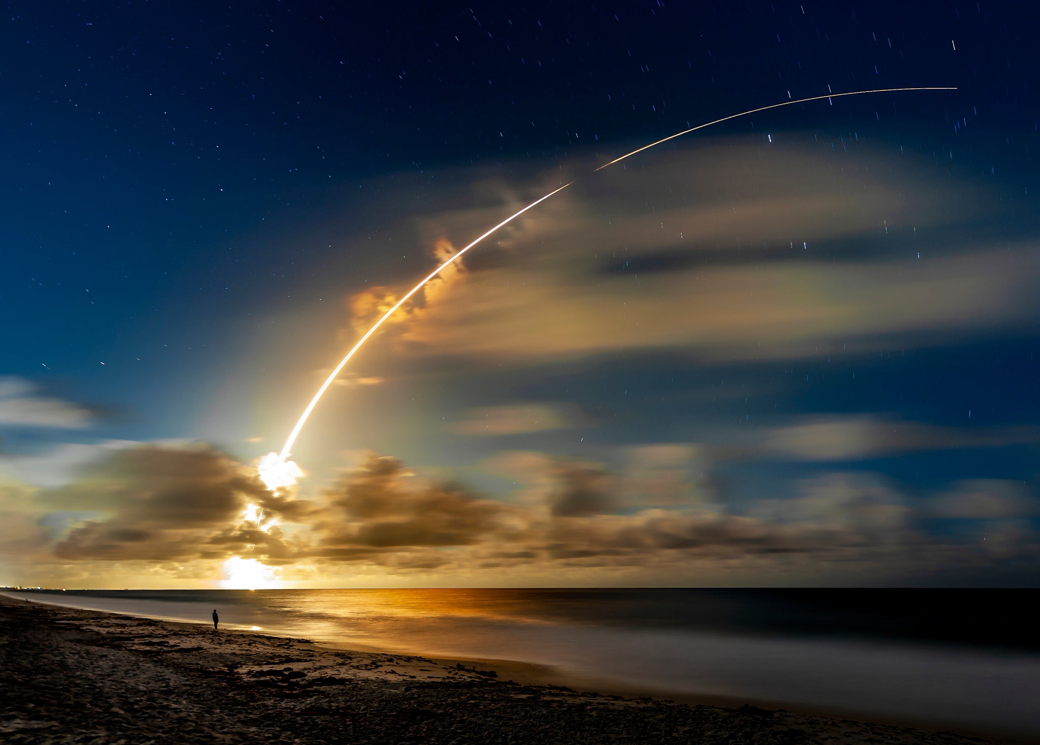 space-coast-image rocket launch Cape Canaveral Indiatlantic Beach.