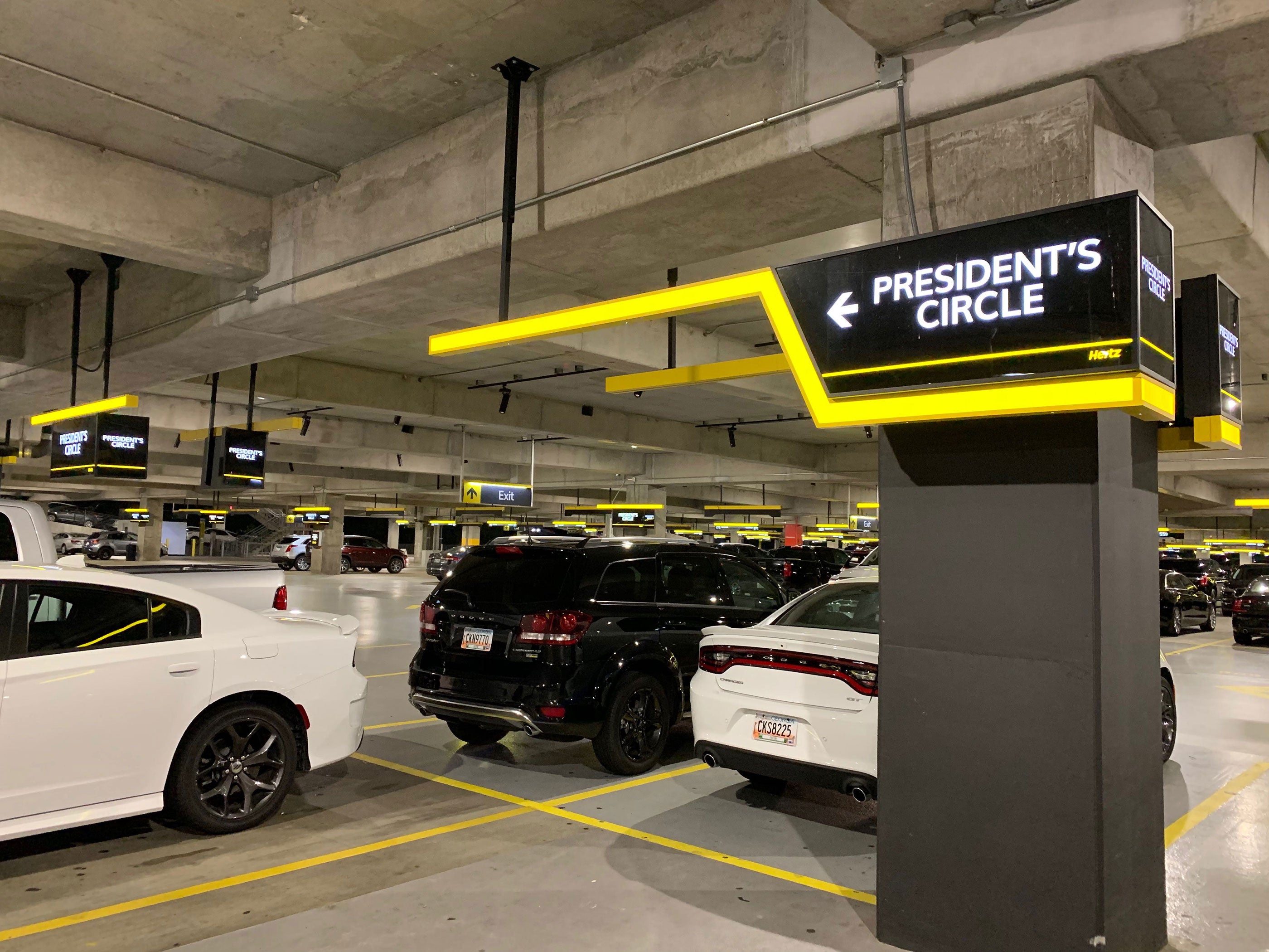 hertz-presidents-circle-garage-airport-2019