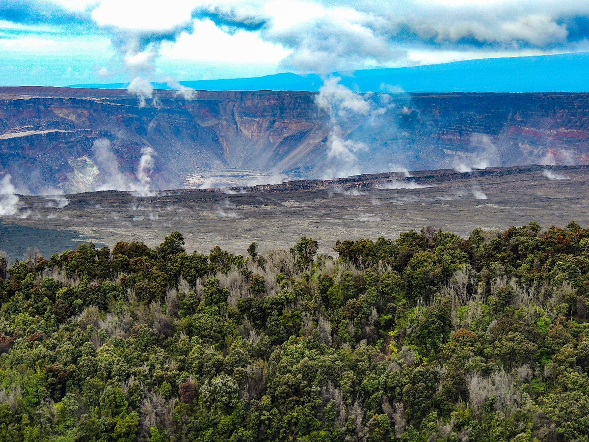 when to visit volcano national park